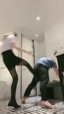 【虞姬】御姐各种皮靴踢裆 bf16485