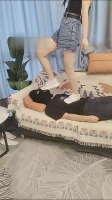 【圆圆S】素人学生主全体重踩踏 bf16424