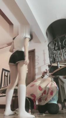 【月影儿】超臭白棉袜的虐杀 bf16474