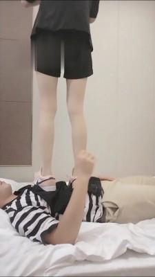 【美娜】AJ全体重踩踏 bf16496