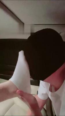 【嘉文】车内恋足舔脚专场 bf16478