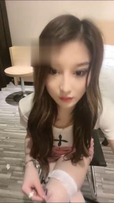 【馨怡】被精神小妹白丝蹂躏辱 bf16672
