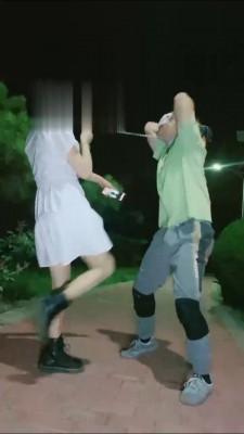 【美离子】超精彩-深夜户外遛狗
