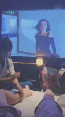 【橘子没熟】足疗店当着技师的面调母狗【上】 bf17149