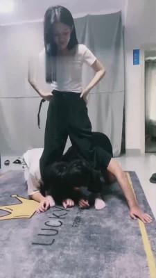 【微微S】双狗超喜欢素人的原味棉袜 bf17119