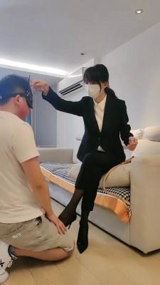 【暴力美学】白领高跟诱惑狗奴 bf20127