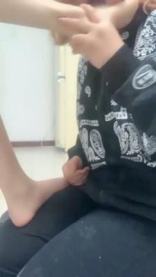 【全国最贱女M】双女奴舔脚专场【完整版】 bf20379