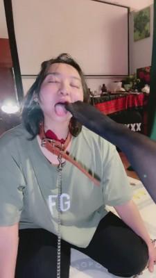 【小祖宗】母狗迷恋黑丝舔脚 bf20438