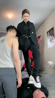 【妮可】高跟重度刑虐-苦中作乐 bf20560