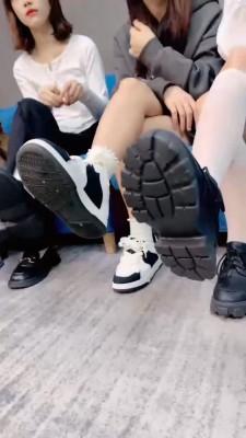 【狗哥】精彩-5S学生妹群调狗 bf20756