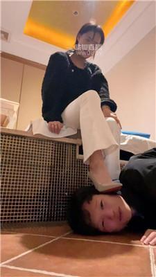 【煎饼狗子】花钱做技师美女的狗 JS251129-45