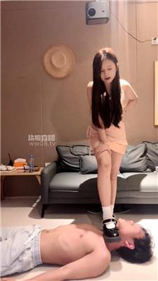 【煎饼狗子】清纯白袜女大暴力场 bf59482
