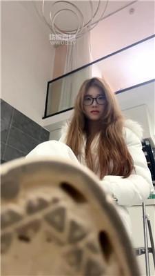 【素人挖掘机】开发逛街小姐姐调我 JS251130-8