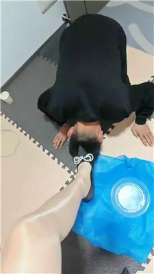 【魅影】高跟踩虐乳场 JS251127-13