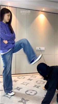 【女生也能很暴力】素人女神S-脏鞋棉袜踩 bf59865
