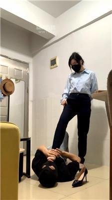 【梵高】女老板下班教训家奴 JS251217-9