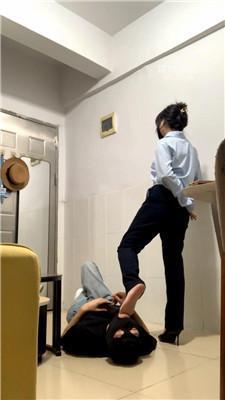【梵高】女老板下班教训家奴 JS251217-9