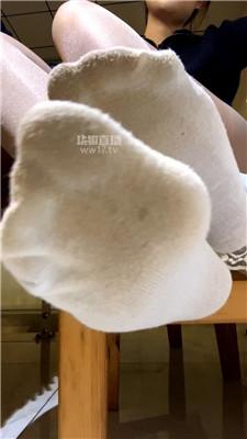 【萱萱子】白袜肉丝    251226-31