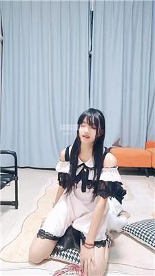 【小舞酱】散鞭狠抽小三母狗 bf60004
