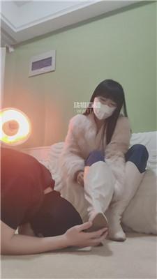 【HLII】舔脏鞋-长靴踢踹踩踏【双视角版】 JS251221-20 【HLII】舔脏鞋-长靴踢踹踩踏【双视角版】 JS251221-20