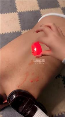 【小雨大王】强制滴蜡-胯下白袜羞辱 JS251220-17