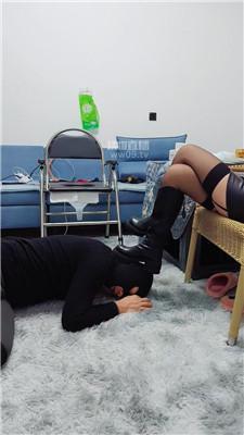 【冷魅女主】长靴黑丝踩虐废物 JS260102-31