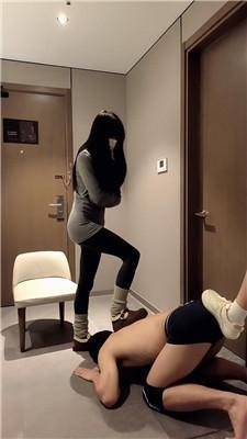 【简梨】双S-超美车模胯下羞辱 JS260104-16