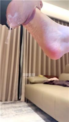 【沐沐】强制深喉全体重踩 bf60145