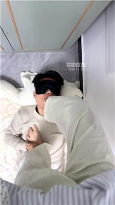 【丸佳】品尝白袜酸臭脚 JS251225-3