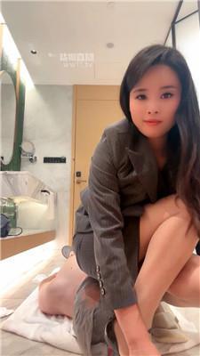 【阿芙贝儿】女销售把客户当狗虐 JS251224-49
