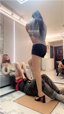 【楠楠】双S-超美车模轮流虐杀【双视角版】 bf60012