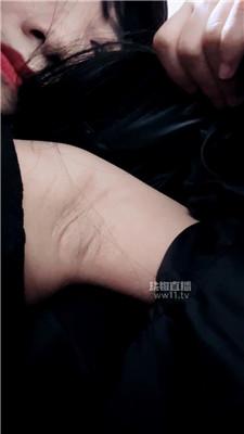 【兔粉粉】腋下诱惑    251220-45