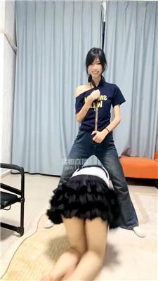 【小樱酱】胯下羞辱闺蜜犬 JS251222-35