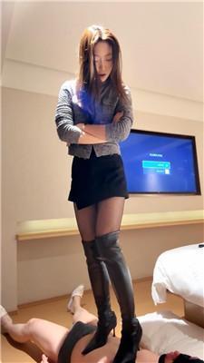 【jenn】喂口水-长靴美腿虐打 bf59999