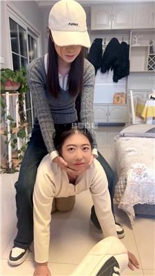 【极品道人】学生妹训母狗 JS251221-7