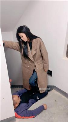 【可可夫妻】楼道训化ATM奴 bf59158
