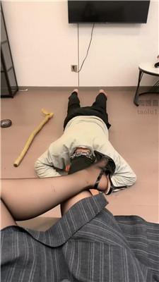 【辣姐】断腿50岁老狗申请出战 JS251113-58