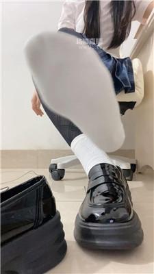 【敢敢】吸香水指导鹿憋J    251112-7