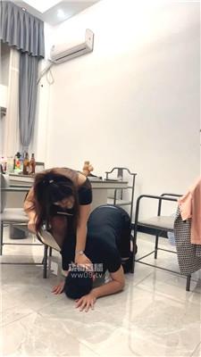【小猫】姐妹花惩罚跑骚奴 JS251211-30