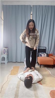【猴歌】掐脖坐脸窒息-跳踩 JS251209-5