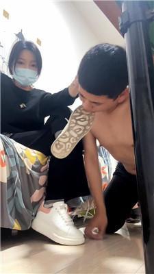 【海海】品尝素人的脏鞋袜脚 JS251117-42
