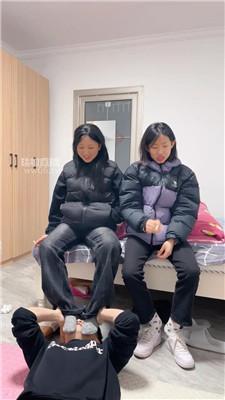 【小宇狗狗】开发双学生妹玩虐 JS251117-27