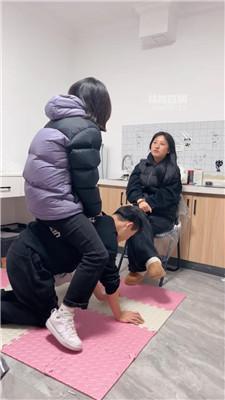 【小宇狗狗】开发双学生妹玩虐 JS251117-27