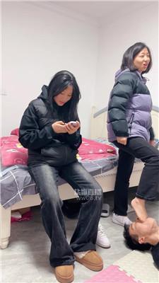 【小宇狗狗】开发双学生妹玩虐 JS251117-27