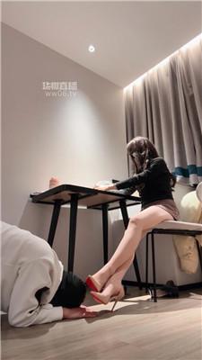 【白渝】桌底下的发骚奴 JS251115-30