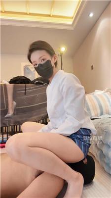 【苏州婉儿】乘务员回家虐奴才 JS251116-7