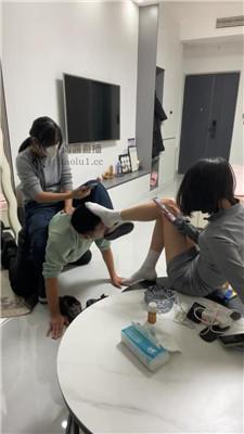 【尤黎】姐妹两训狗继父 JS251116-2