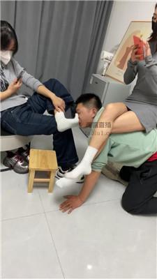 【尤黎】姐妹两训狗继父 JS251116-2