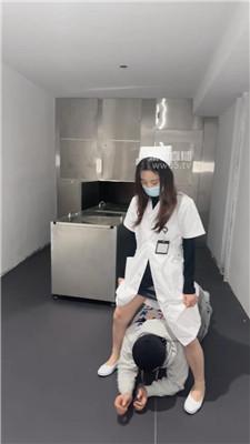 【也狗】超诡异!太平间里玩SM bf59096