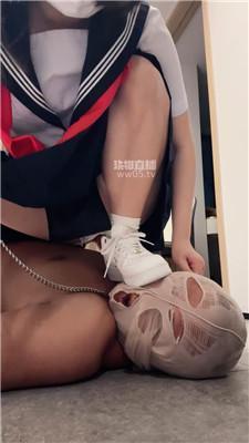 【黑心兔】日系小主白袜虐杀 JS251110-48